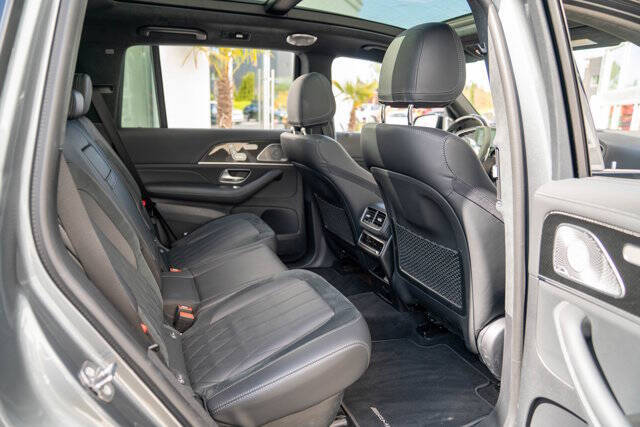2021 Mercedes-Benz GLS 9