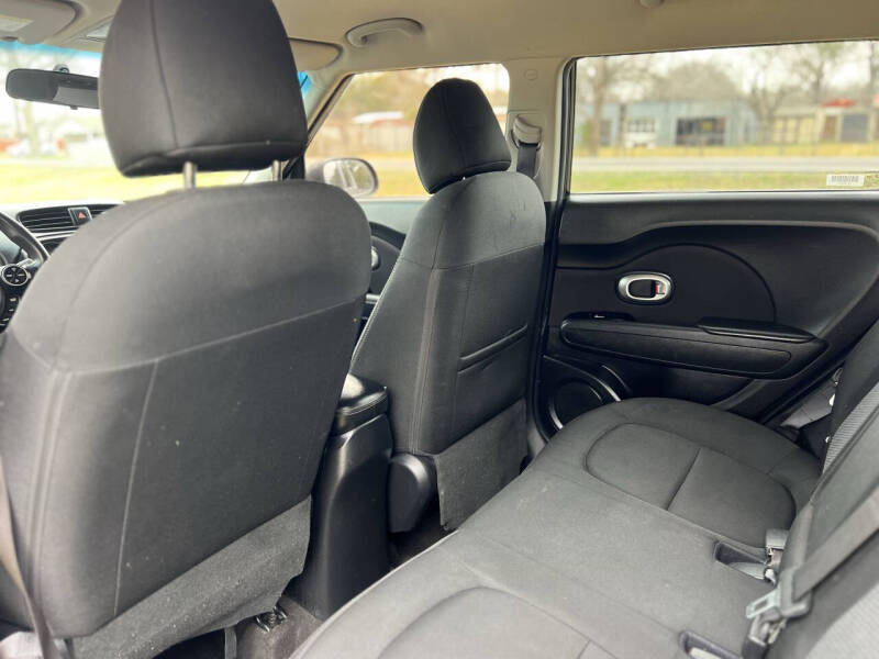 2019 Kia Soul +