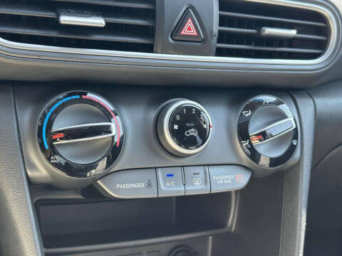 2021 Hyundai Kona SEL Plus