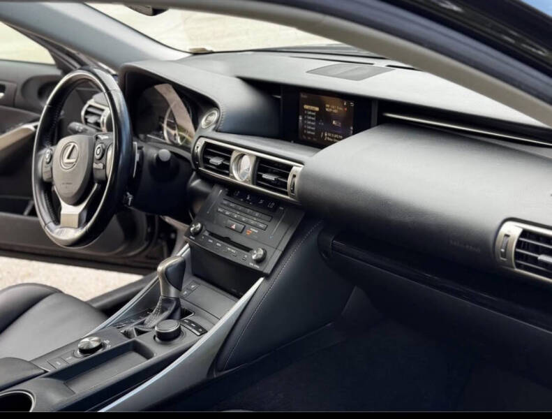 2015 Lexus IS 250 Crafted Line