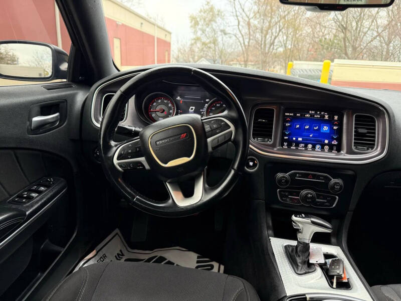 2016 Dodge Charger SXT