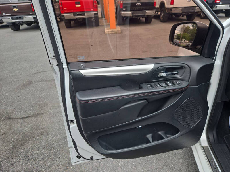2015 Dodge Grand Caravan R/T