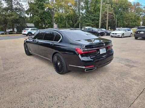 2022 BMW 7 Series 740i