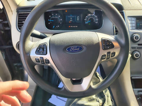 2018 Ford Taurus SE