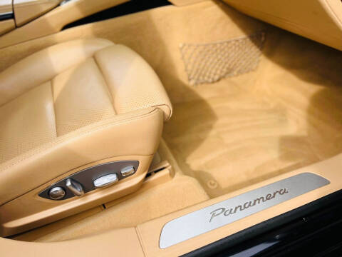 2011 Porsche Panamera