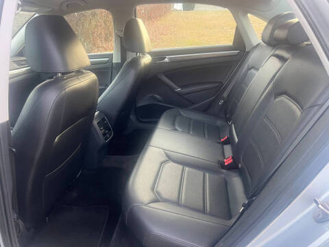 2016 Volkswagen Passat 1.8T SE