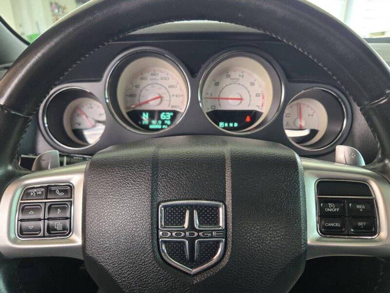 2012 Dodge Challenger R/T Plus