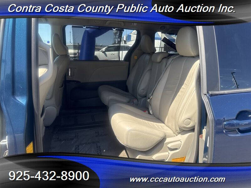 2012 Toyota Sienna XLE 8-Passenger