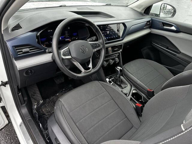 2024 Volkswagen Taos SE 4Motion