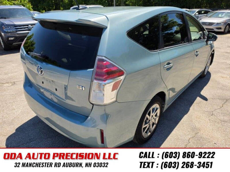 2017 Toyota Prius v