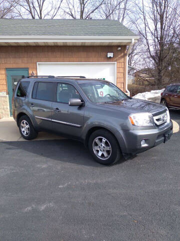 2011 Honda Pilot for sale at Auto Solutions of Rockford in Rockford IL