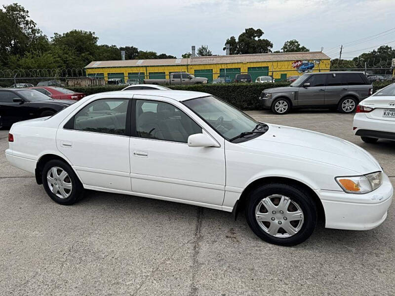 2000 Toyota Camry