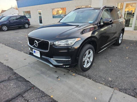 2016 Volvo XC90 T5 Momentum