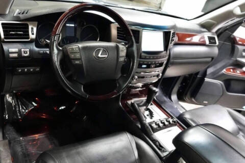 2014 Lexus LX 570