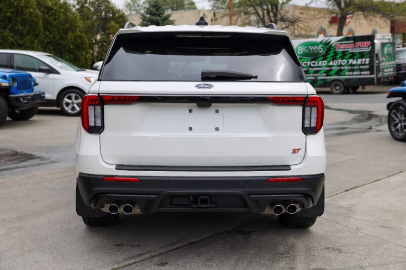 2025 Ford Explorer ST