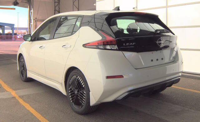 2023 Nissan LEAF SV PLUS