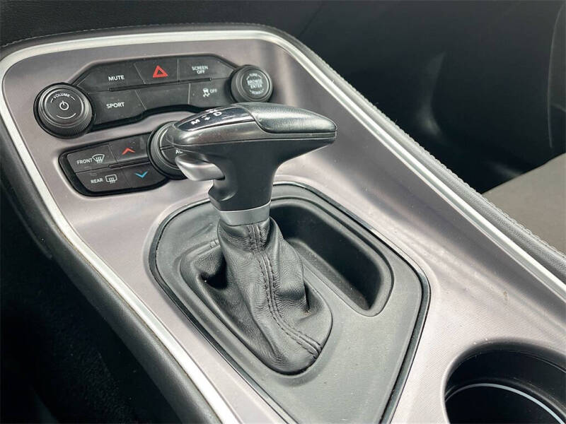 2020 Dodge Challenger SXT