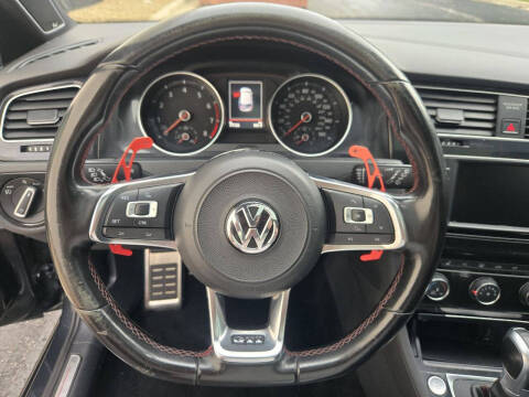 2017 Volkswagen Golf GTI SE