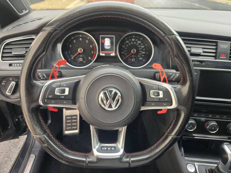 2017 Volkswagen Golf GTI SE