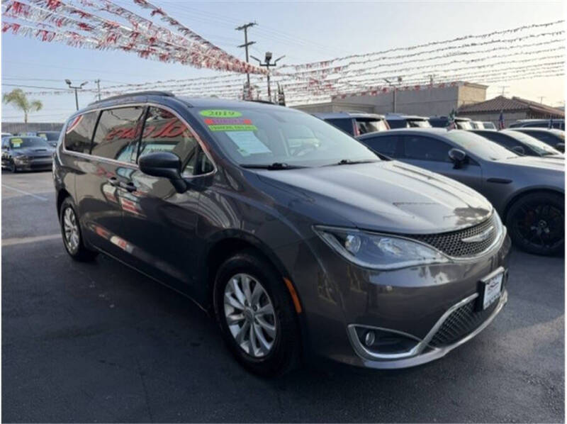 2018 Chrysler Pacifica Touring Plus