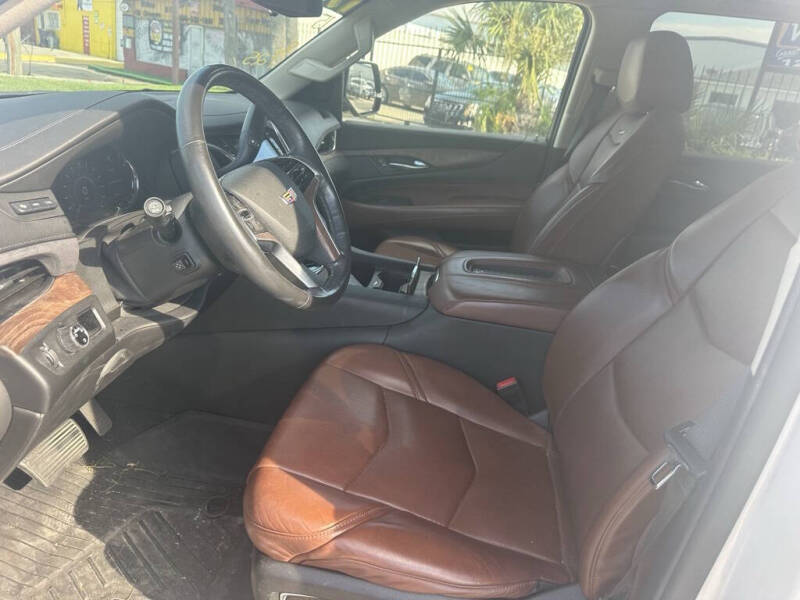 2019 Cadillac Escalade ESV Luxury