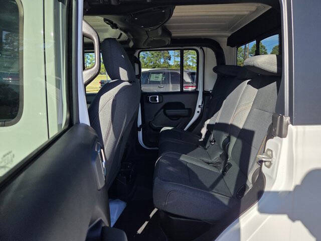 2025 Jeep Gladiator Sport S