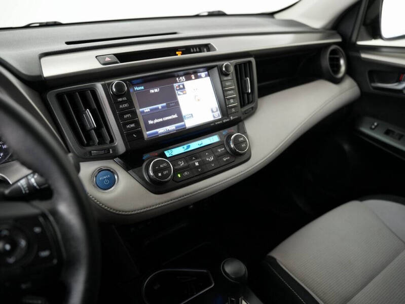 2017 Toyota RAV4 Hybrid XLE