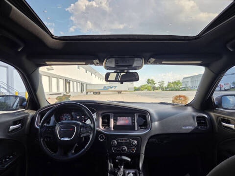 2016 Dodge Charger SE