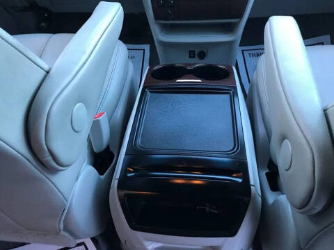 2014 Toyota Sienna XLE 8-Passenger