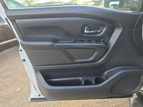 2018 Nissan Titan SV