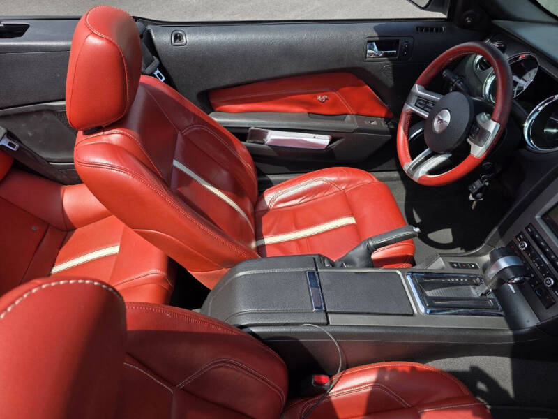 2011 Ford Mustang GT Premium