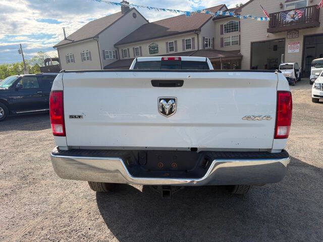 2016 RAM 1500 SLT