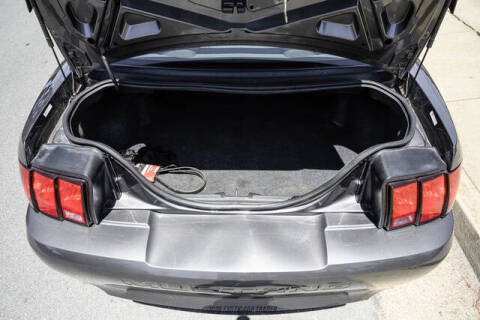 2003 Ford Mustang Mach 1 Premium