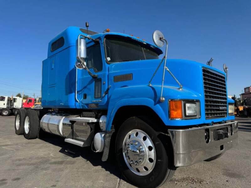 2012 Mack CHU613 With Wet Kit