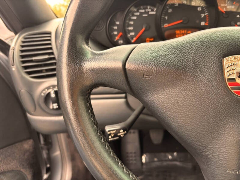 2003 Porsche 911 Carrera