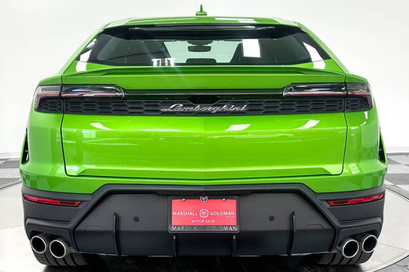 2025 Lamborghini Urus SE