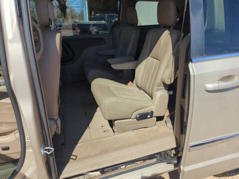 2016 Chrysler Town and Country Touring