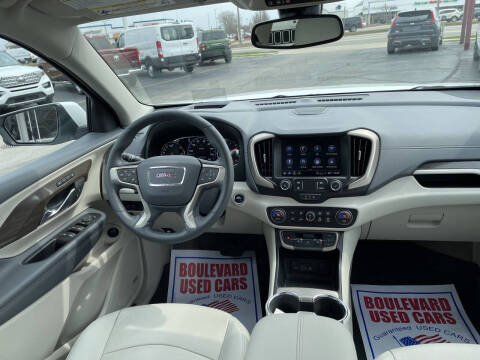 2023 GMC Terrain Denali