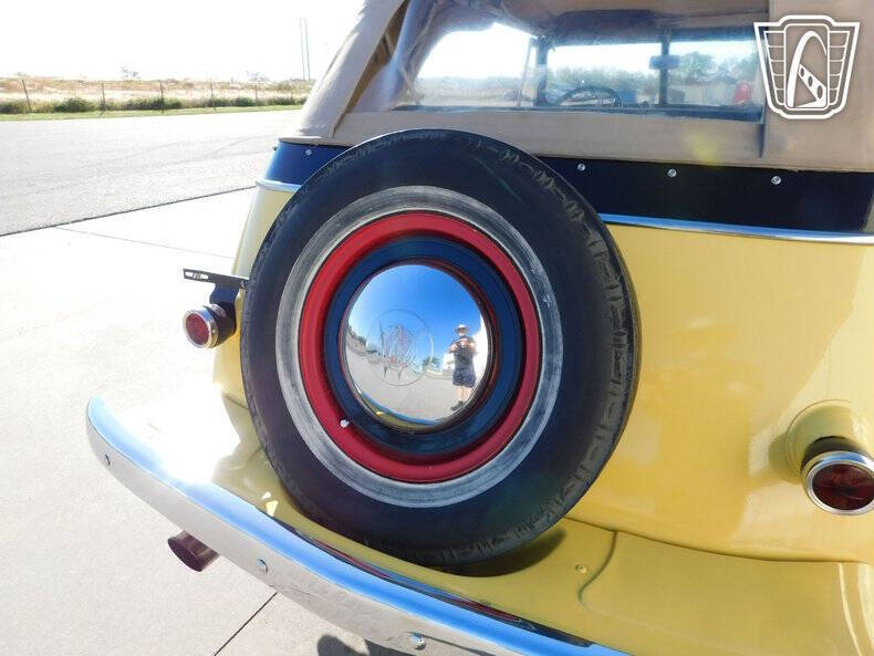 1949 Willys Jeepster