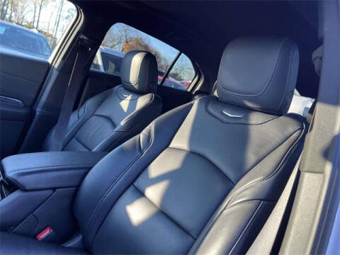 2023 Cadillac XT4 Luxury