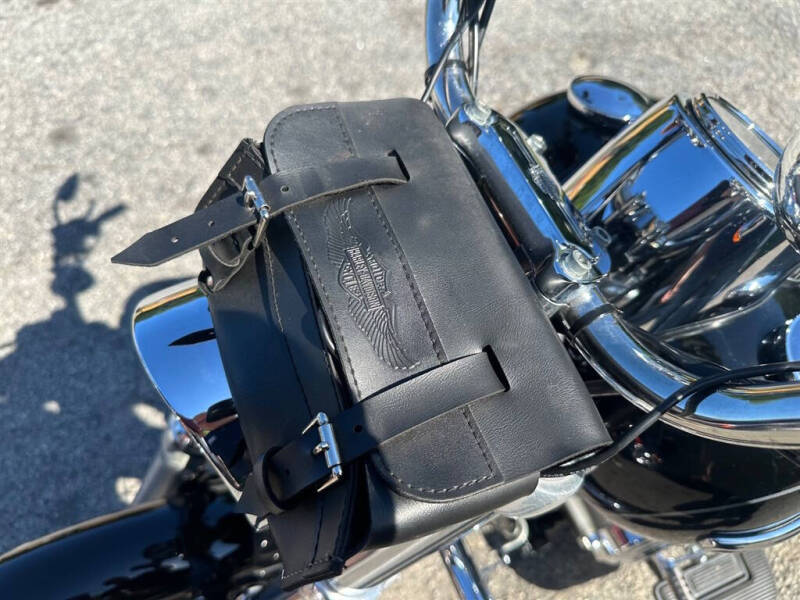 2009 Harley-Davidson FXDC -