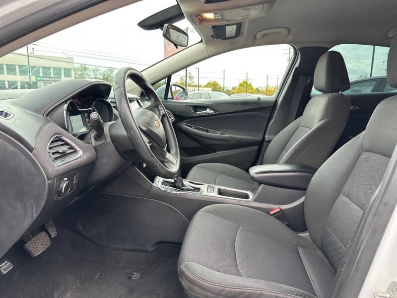 2017 Chevrolet Cruze LS Auto