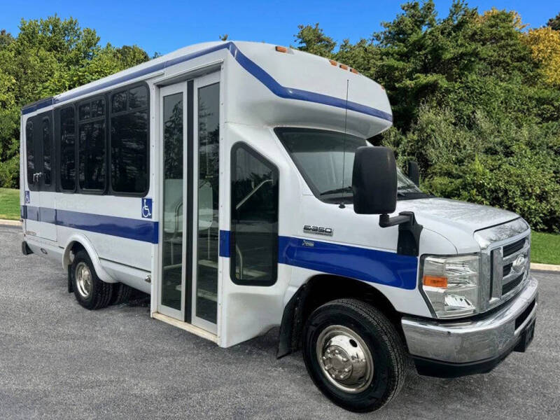 2014 Ford E-Series E-350 SD
