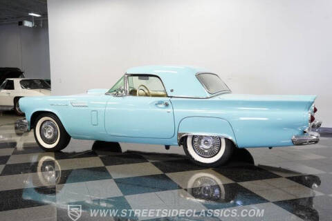 1957 Ford Thunderbird
