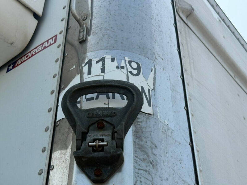 2016 Freightliner M2 106