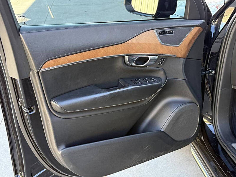 2018 Volvo XC90 T6 Inscription