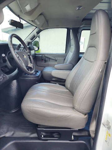 2016 Chevrolet Express 2500