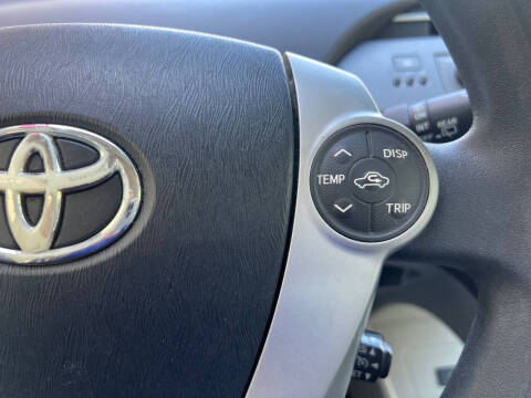 2015 Toyota Prius Three