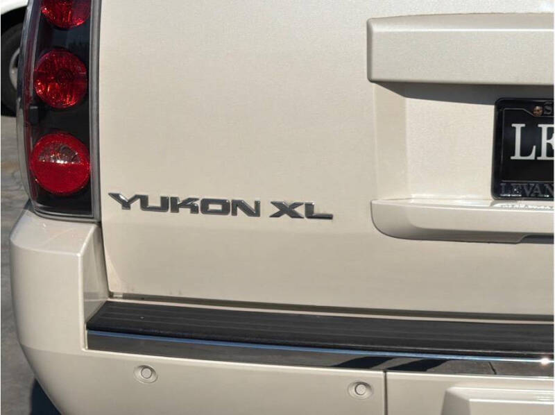 2013 GMC Yukon XL Denali