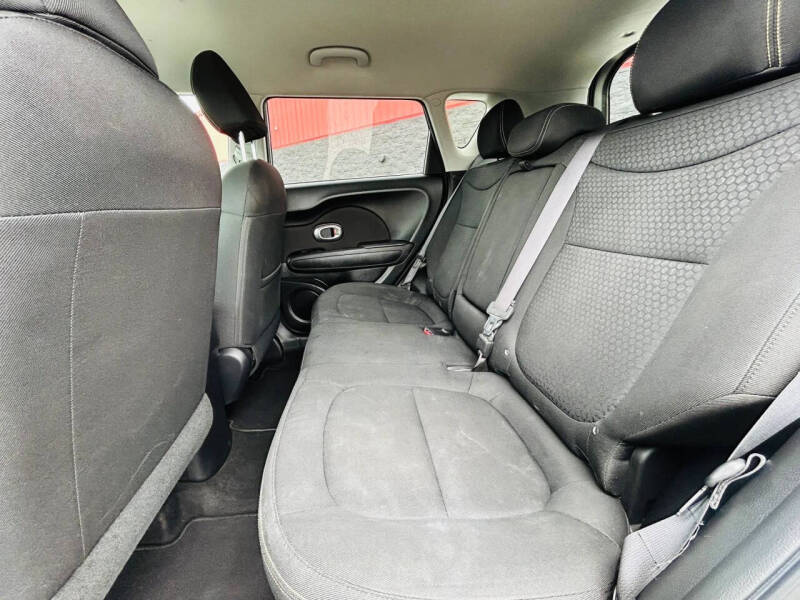 2015 Kia Soul +